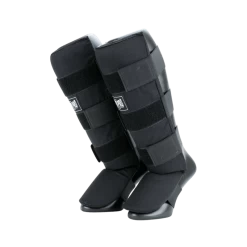 Super Pro Kickboks Set Champ Wit -Fightstyle Super Pro Kickboks Set Champ Zwart scheenbeschermers